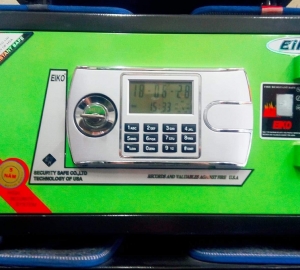 Két sắt Mỹ Chống Cháy EiKo 40D Đứng Khóa Điện Tử Màu Đỏ