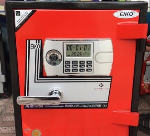 Két sắt Mỹ Chống Cháy EiKo 40D Đứng Khóa Điện Tử Màu Đỏ